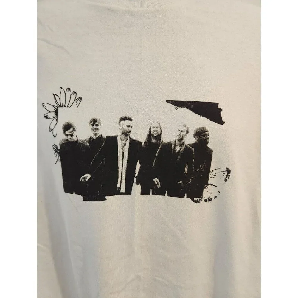 Maroon 5 White Graphic Band Tshirt L World Tour 2022 Rock Concert Pop